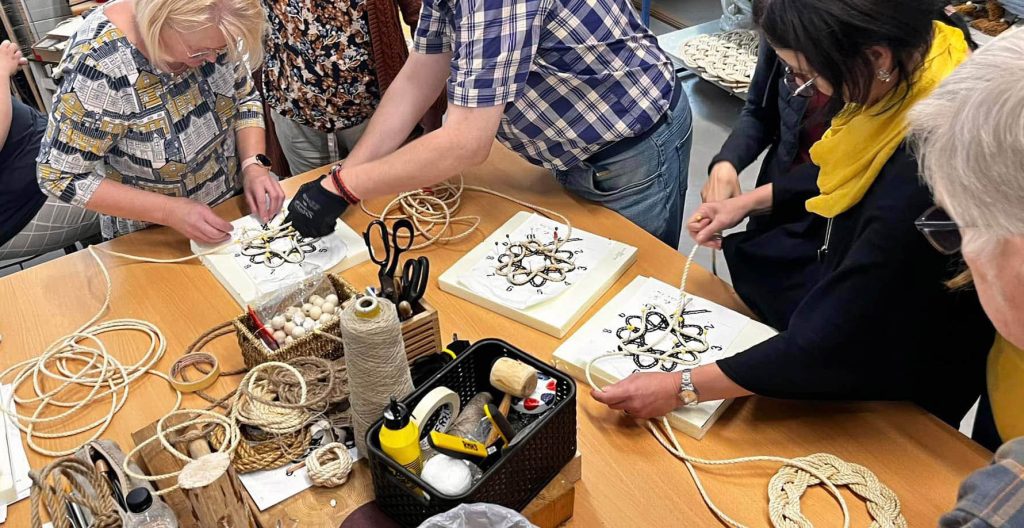 Liity jäseneksi Rauman merihistorialliseen seuraan ja pääset tekemään vaikka köysitöitä!